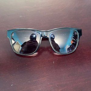 BURBERRY SUNGLASSES